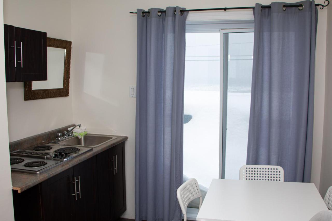 De La Motel