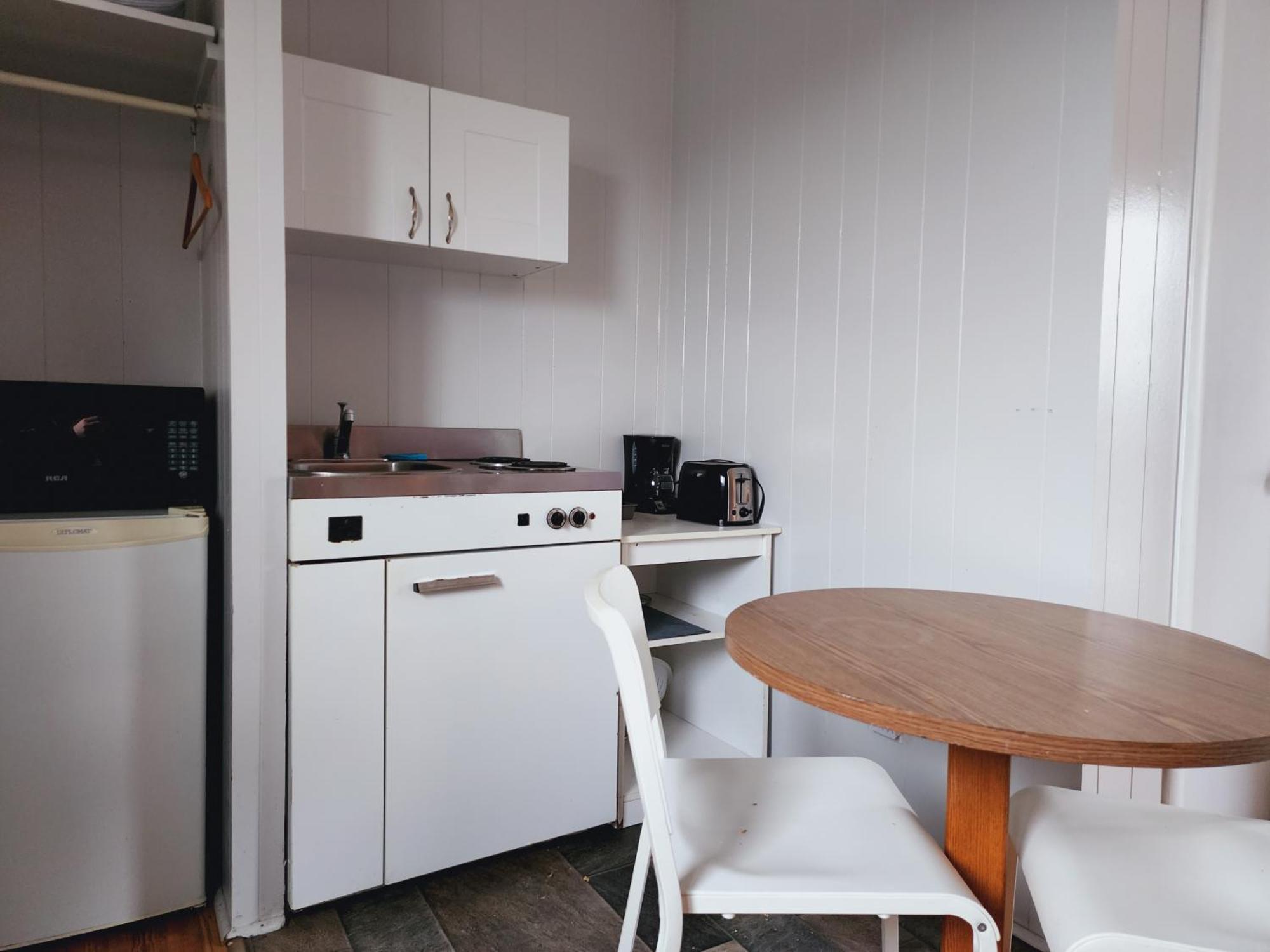 De La Motel Rimouski